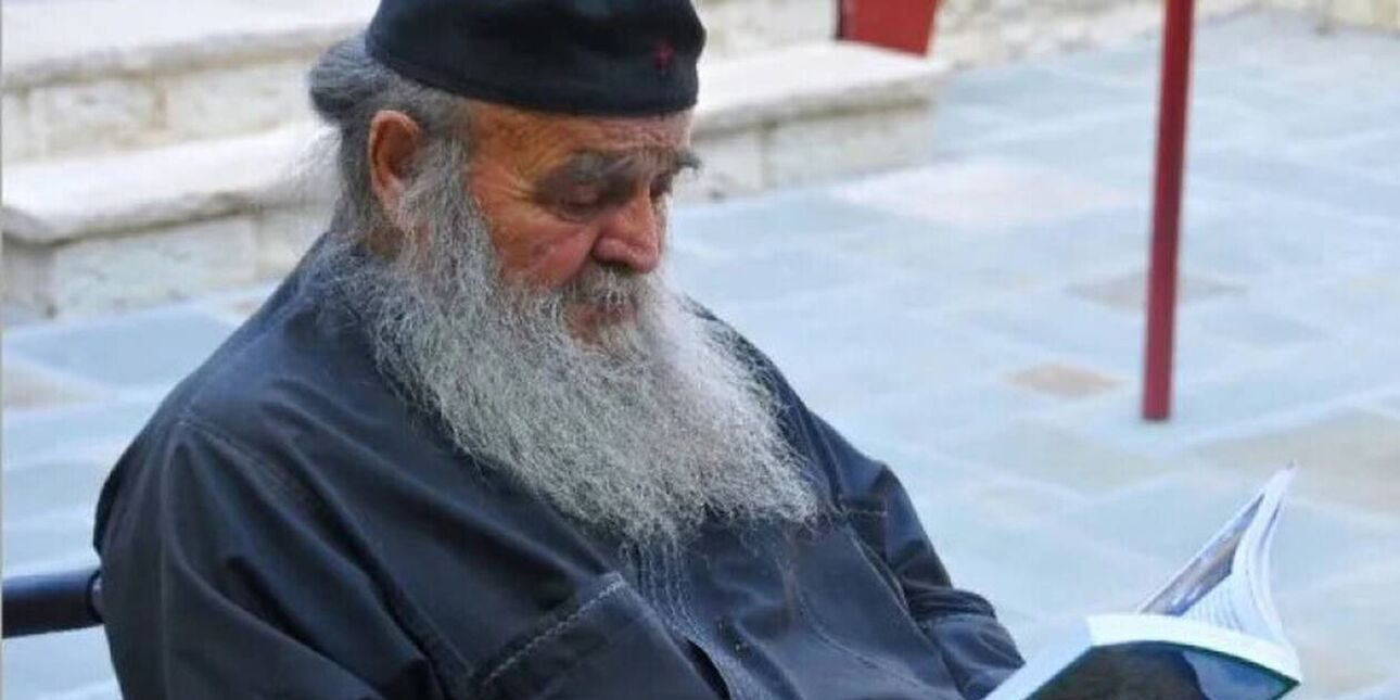 Ελλάδα: Πέθανε ο «καλόγερος του λαού» - Θλίψη στην τοπική κοινωνία