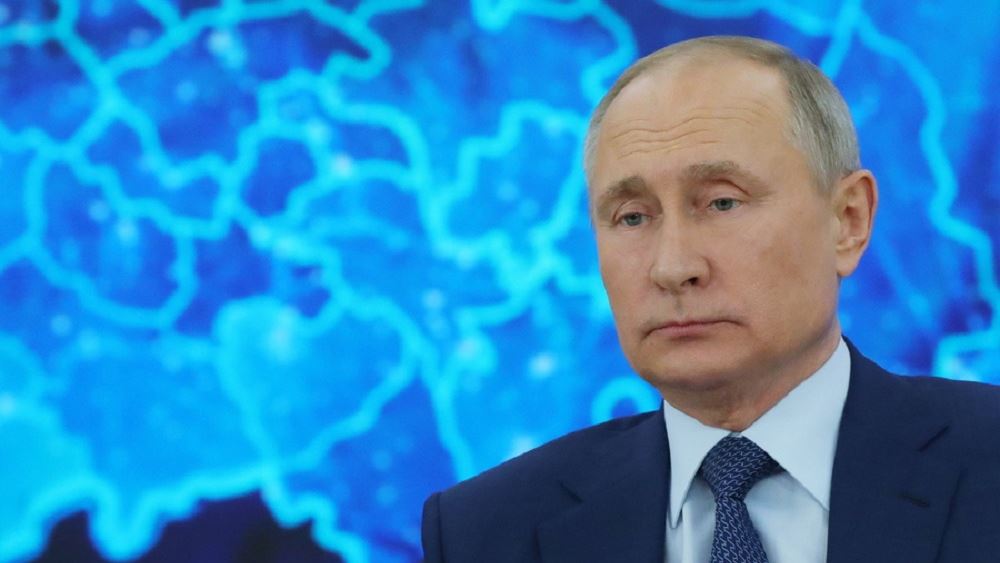 Ισόβιος πρόεδρος: Ο Πούτιν υπέγραψε νόμο που του επιτρέπει να μείνει στο Κρεμλίνο μέχρι το 2036