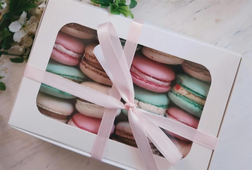 Εορτολόγιο: Ποιοι γιορτάζουν σήμερα, Κυριακή 18 Ιανουαρίου - Χρόνια πολλά σε όλους και όλες