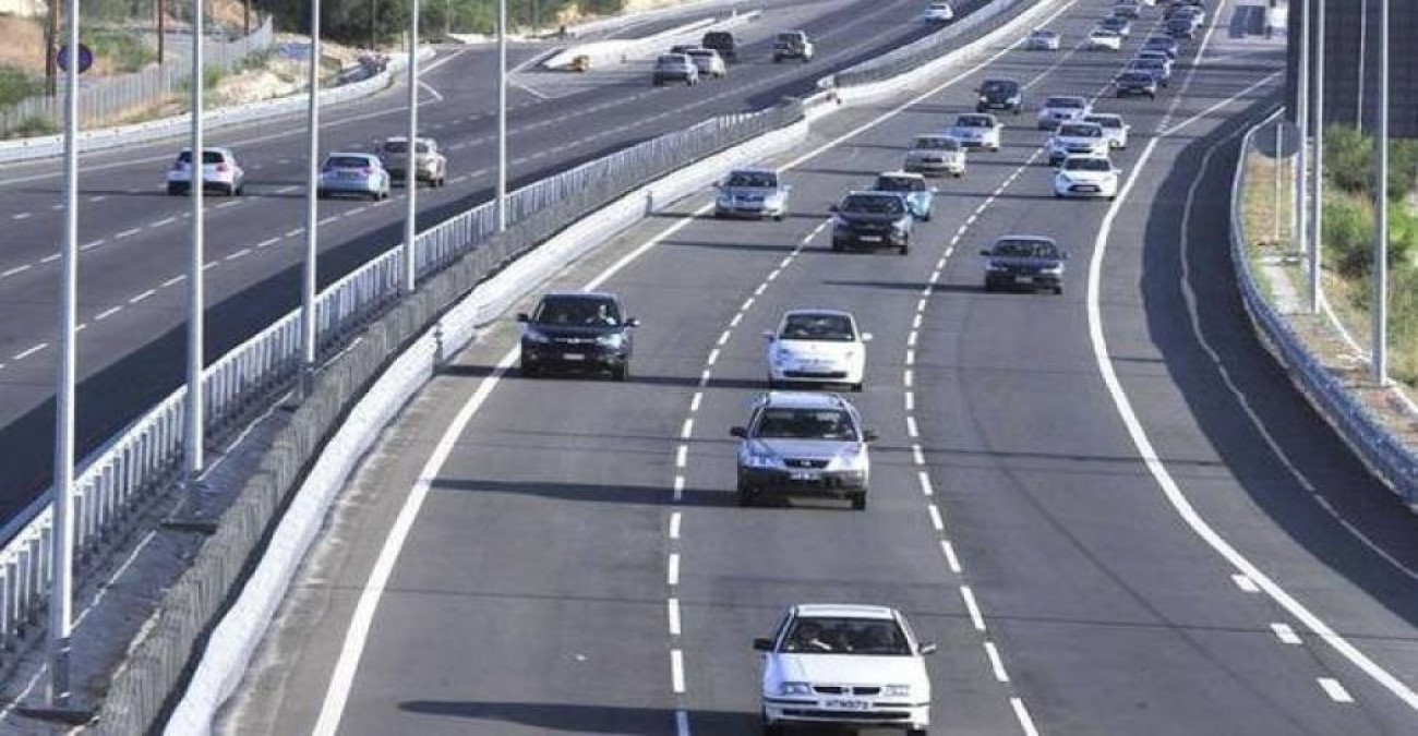 Οδηγοί Προσοχή: Κυκλοφοριακό «έμφραγμα» στον αυτοκινητόδρομο λόγω μηχανικής βλάβης οχήματος - Δείτε σε ποιο ύψος