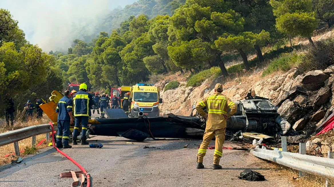 Τραγωδία στην Ελλάδα: Νεκροί Δανός πιλότος και Έλληνας σύνδεσμος από τη σύγκρουση των δύο ελικοπτέρων που επιχειρούσαν στην Ψάθα