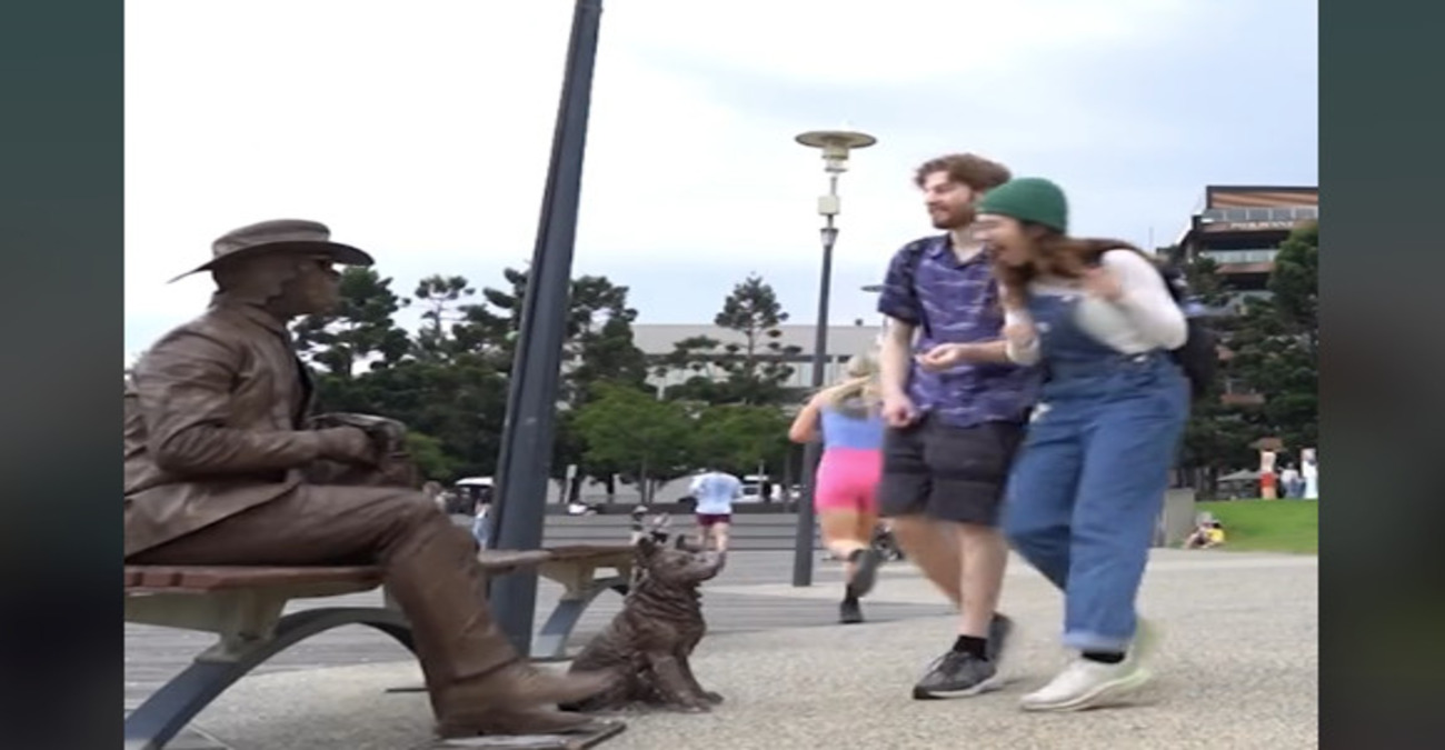 Αυστραλία: Τρόμαζε τους περαστικούς παριστάνοντας το άγαλμα - Πώς την πάτησε ο ίδιος; - Δείτε βίντεο