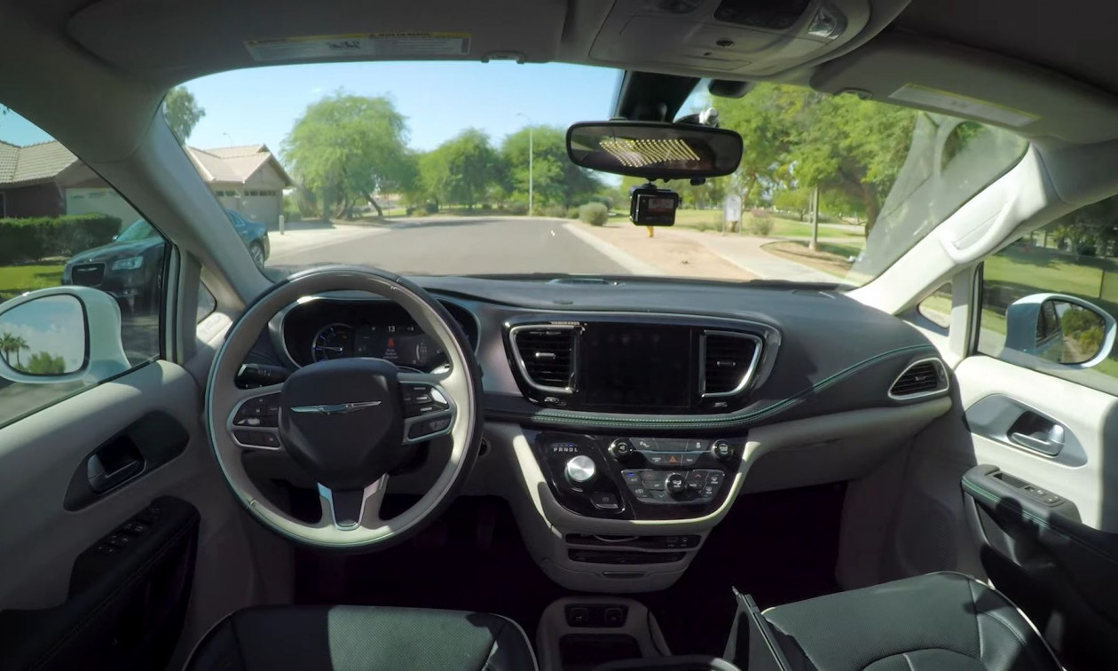 Video: Ταξί χωρίς οδηγό στην Ευρώπη: «Πολύ πιο σύντομα από ό,τι περιμέναμε»