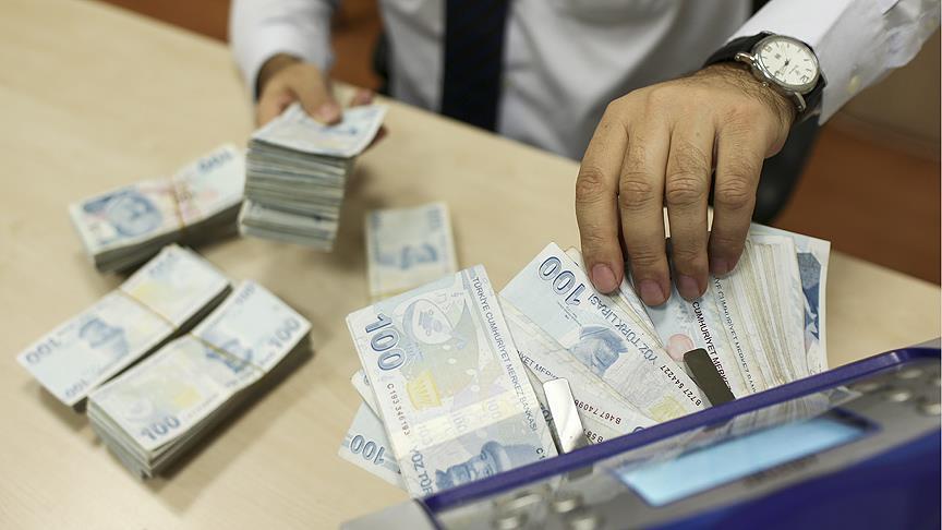 ΤΟΥΡΚΙΑ: Κόντρα Ερντογάν- Κεντρικής Τράπεζας για κατρακύλα της λίρας