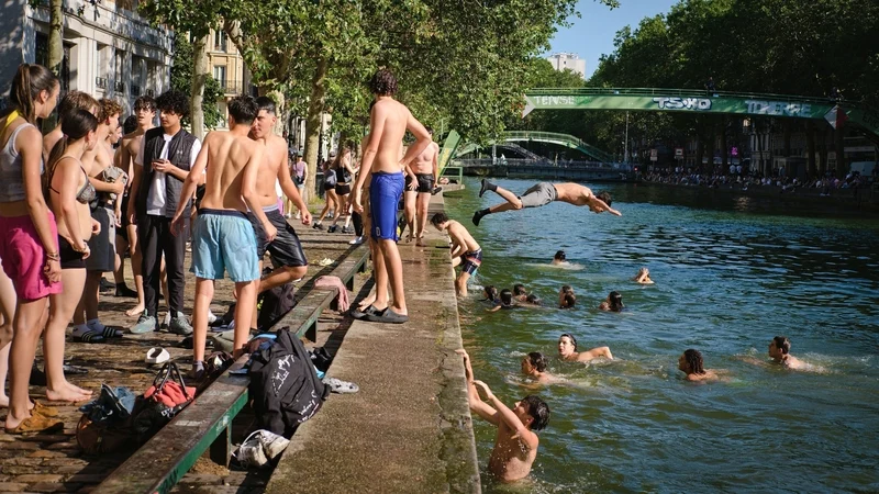 Ταξιδεύετε στην Ευρώπη; Προσοχή στο κύμα καύσωνα - Kλείνoυν σχολεία, προειδοποιήσεις για την υγεία