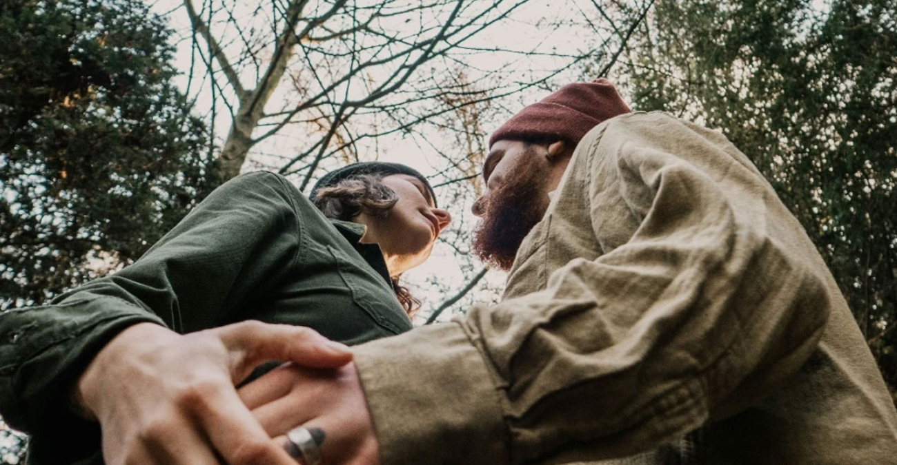 Tρια ζώδια που φοβούνται να κάνουν το πρώτο βήμα στον έρωτα