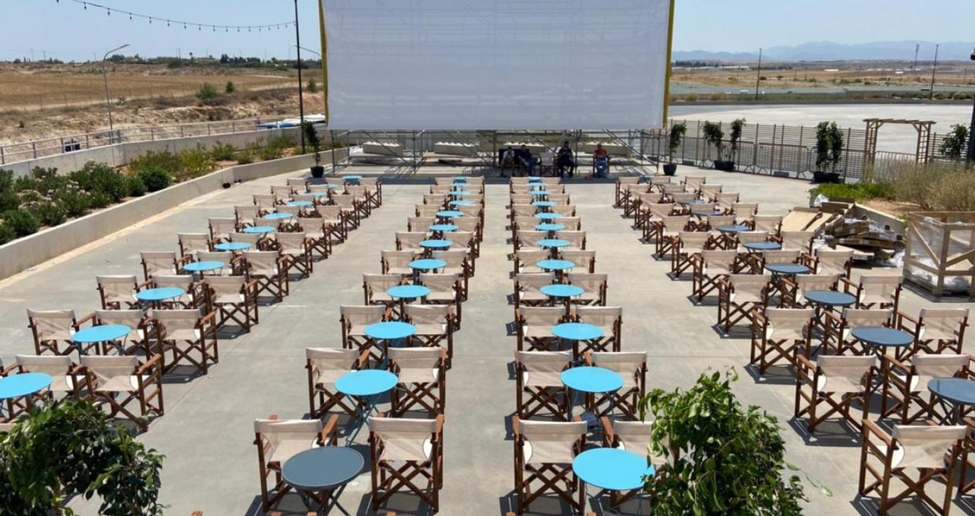 Ρομαντικό και διαφορετικό: Tαινίες κάτω από τα αστέρια στη Λευκωσία