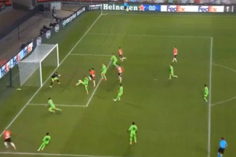 ΒΙΝΤΕΟ το 1-0: Ο Μάλεν ακούει Ομόνοια και… αφηνιάζει – Το γκολ της PSV