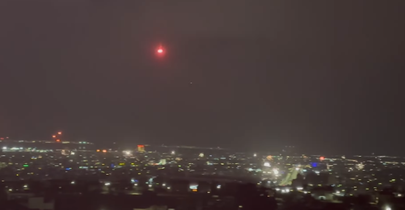 Εντυπωσιακό βίντεο: Η αλλαγή του χρόνου όπως δεν την είδατε ποτέ στη Λεμεσό - Ο ουρανός γέμισε πυροτεχνήματα σε κάθε γωνιά της πόλης