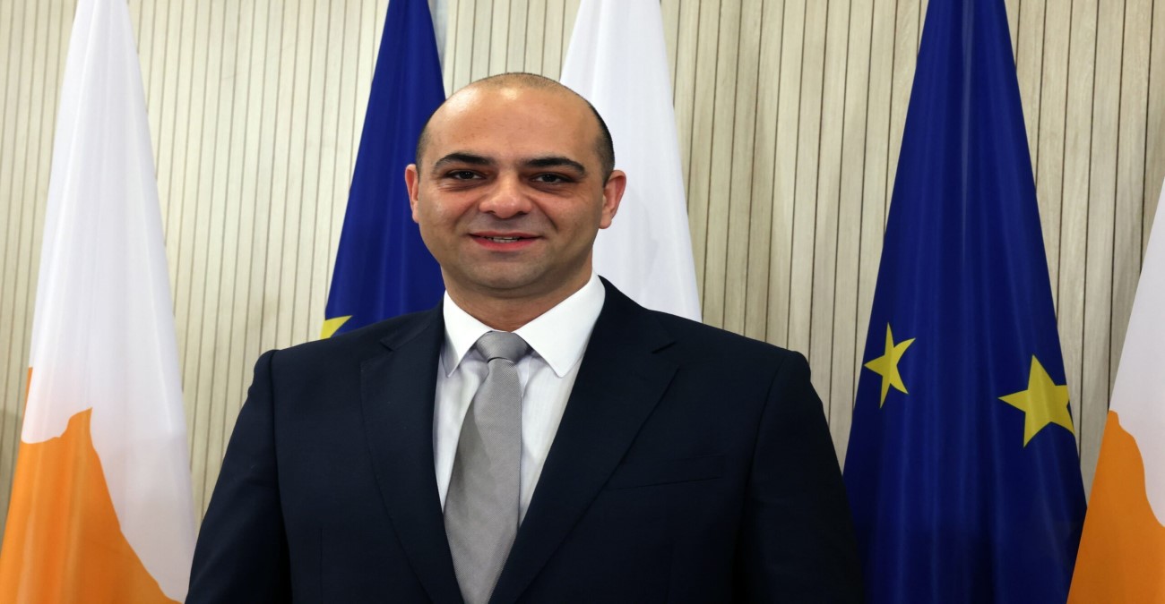 Υπουργός Εργασίας: «Δεν θα αφεθεί η οικονομία χωρίς την απαραίτητη στελέχωση»