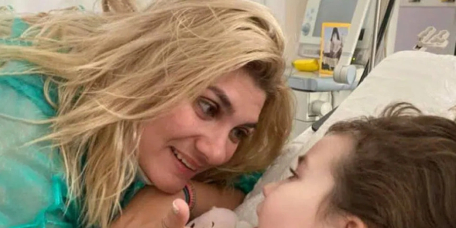 Ρούλα Πισπιρίγκου: Γιατροί τη «φωτογραφίζουν» ως τον άνθρωπο που έβγαλε το οξυγόνο από την Τζωρτζίνα