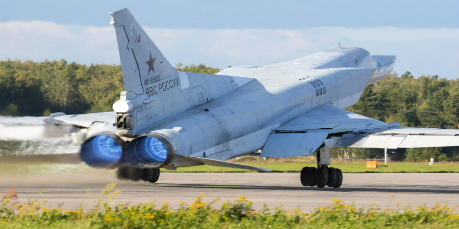 ΜΟΣΧΑ: Βομβαρδιστικά με δυνατότητα μεταφοράς πυρηνικών στην Κριμαία η απάντηση στις ΗΠΑ