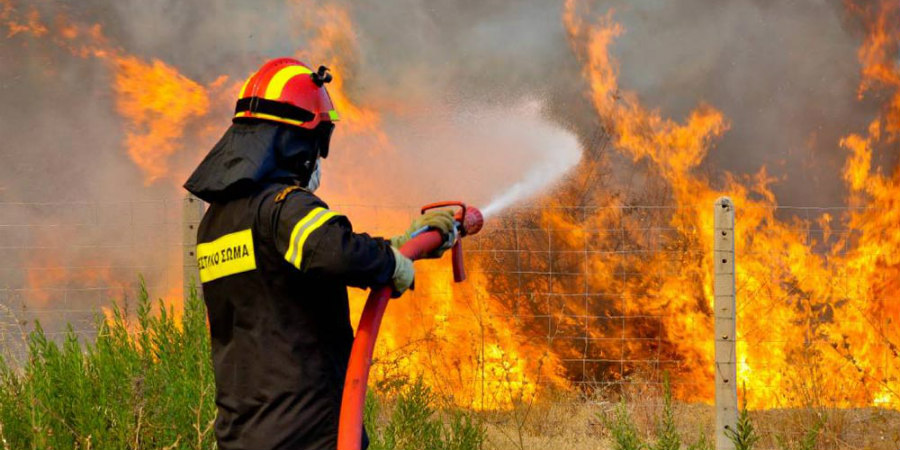 ΕΛΛΑΔΑ: Έκλεισε ο δρόμος προς τη Βόρεια Εύβοια - Η φωτιά πλησιάζει τον επαρχιακό - ΧΑΡΤΗΣ
