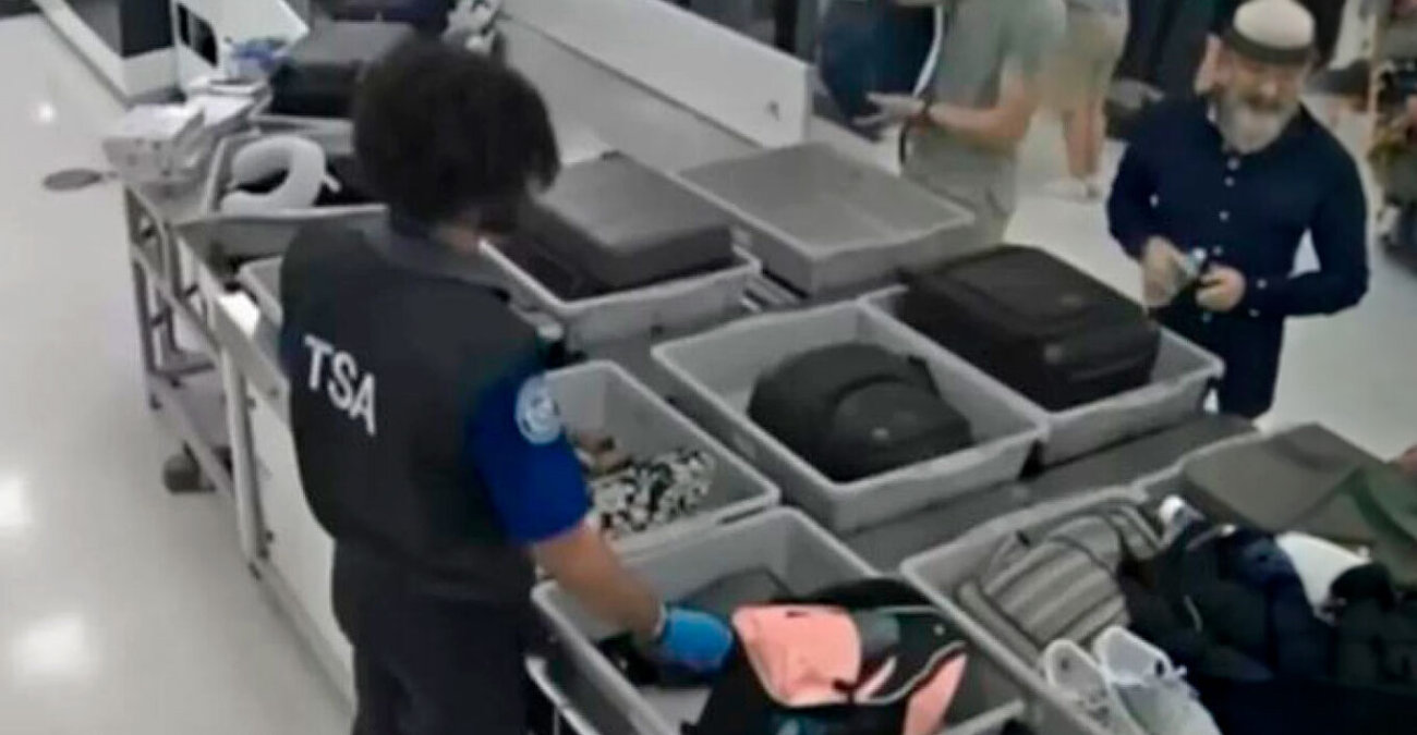 Αναστάτωση σε αεροδρόμιο του Μαϊάμι: Υπάλληλοι αεροδρομίου κλέβουν τσάντες επιβατών - Δείτε βίντεο