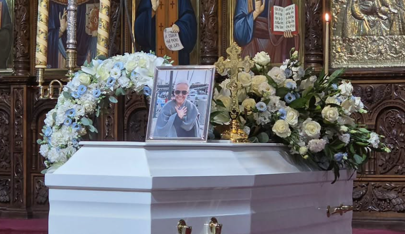 Συγκινεί ο Δίπλαρος από την κηδεία της Πόπης: «Ίσως σήμερα να τελειώνει ο δικός σου πόνος - Ο Μίλτος και ο Χρίστος σε περιμένουν»
