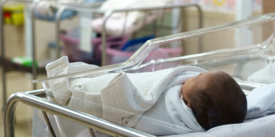 Κατάρ: Νεογέννητο τριών εβδομάδων πέθανε από κορωνοϊο