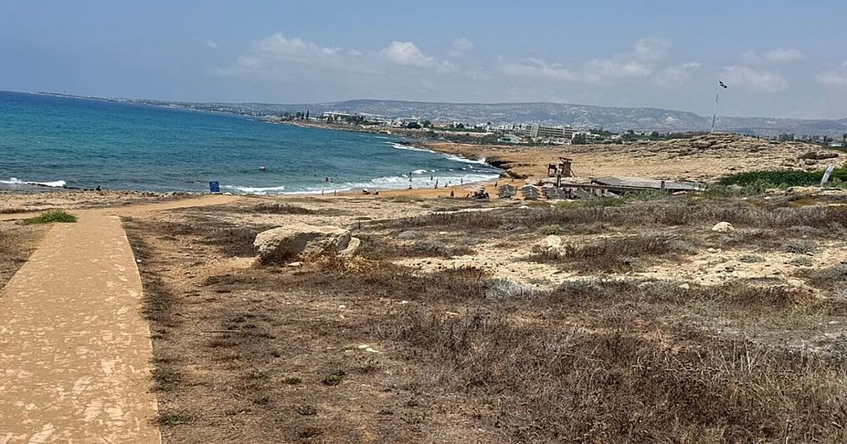 Τραγωδία στην Πάφο: Βρισκόταν με φίλους στην παραλία ο άτυχος 30χρονος – Άκαρπες οι προσπάθειες ναυαγοσώστη για ανάνηψη – Τι διερευνά η Αστυνομία