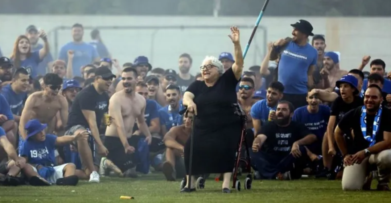  Γιαγιά Φωτεινή: «Αγαπώ την Ανόρθωση, το μόνο που μας έμεινε από την Αμμόχωστο» (ΒΙΝΤΕΟ)