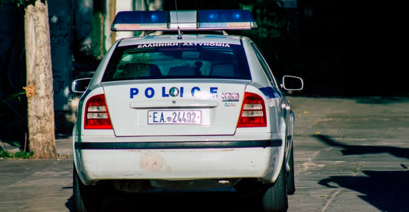 Οικογενειακή τραγωδία στη Θεσσαλονίκη: Έπνιξε την αδερφή του και κάλεσε την Αστυνομία για να ομολογήσει