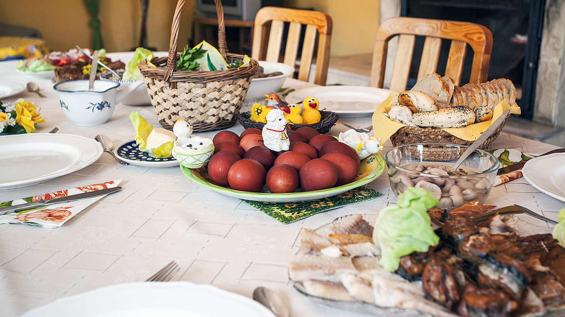 Πασχαλινό τραπέζι: Πόσες θερμίδες έχουν τα αγαπημένα μας γιορτινά εδέσματα - Όλες οι απαντήσεις 