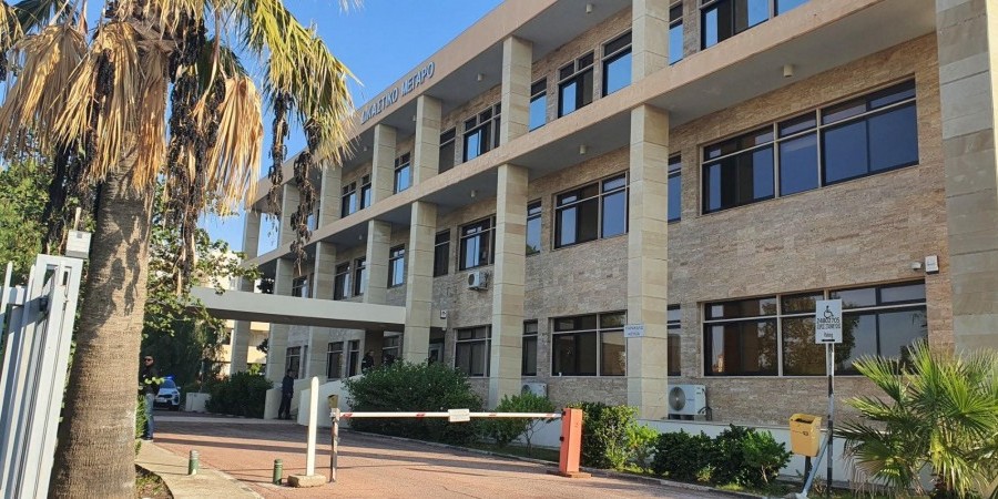Καταδίκη 25χρονου για εισαγωγή 19 κιλών κάνναβης από το αεροδρόμιο Λάρνακας