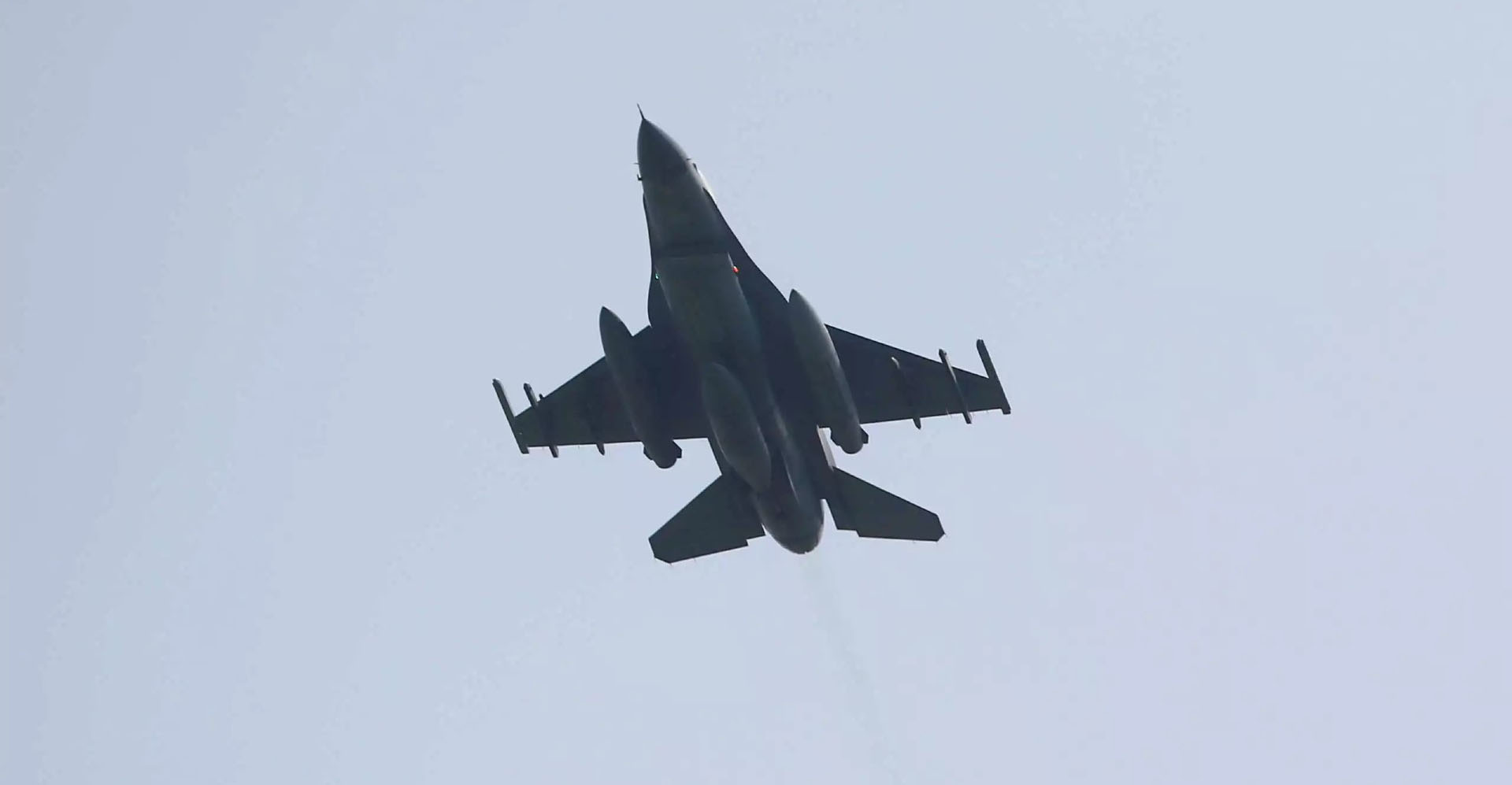 Video: Νέα τουρκική πρόκληση - Αεροσκάφη F-16 πετούσαν πάνω από τη νεκρή ζώνη 