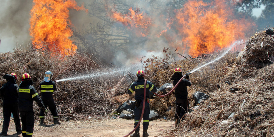 ΛΕΜΕΣΟΣ: Πυρκαγιά έκαψε δεκάδες μέτρα άγριας βλάστησης