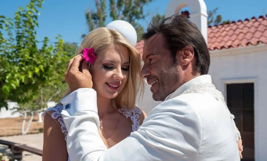 Στράτος Τζώρτζογλου: Αποκάλυψε μπροστά στην κάμερα τον πραγματικό λόγο του χωρισμού από τη Μαριόλα