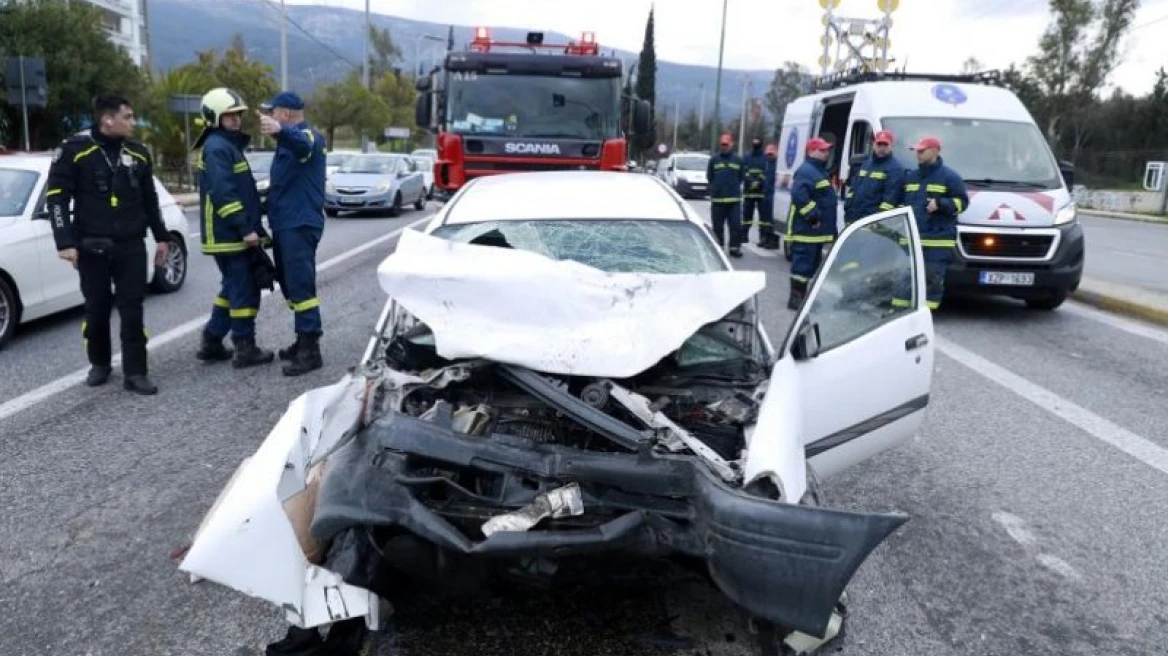 Νέα τραγωδία στην άσφαλτο της Χαλκιδικής: Νεκρός 19χρονος σε σφοδρή σύγκρουση δύο αυτοκινήτων