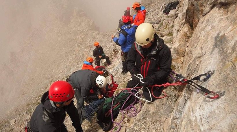 ΕΛΛΑΔΑ: Τραγωδία στον Όλυμπο: Νεκρός ο ορειβάτης που έπεσε σε χαράδρα 200 μέτρων