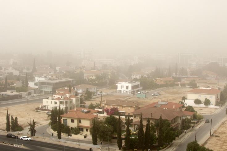 ΚΑΙΡΟΣ: Αραιή σκόνη στην ατμόσφαιρα – Αλλάζει ο καιρός 