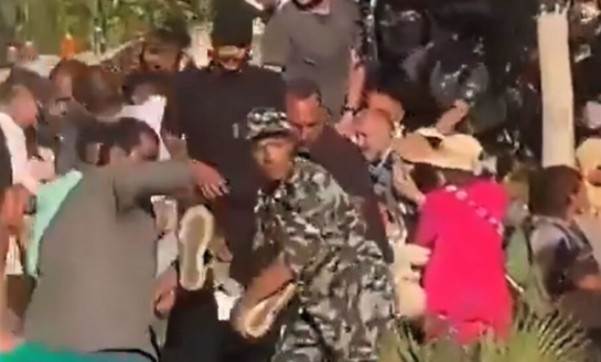 VIDEO: Αιγυπτιακή καταστολή στην «Πορεία προς τη Γάζα» - Ξυλοδαρμοί, συλλήψεις και απελάσεις ακτιβιστών 