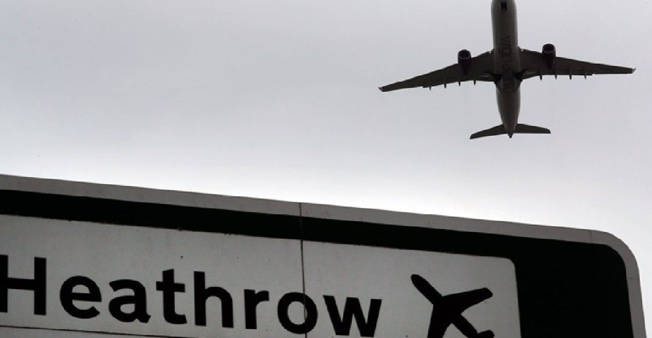 Αεροδρόμιο Χίθροου: Αεροπλάνο κόλλησε σε διάδρομο προσγείωσης - Καθυστερήσεις σε πτήσεις
