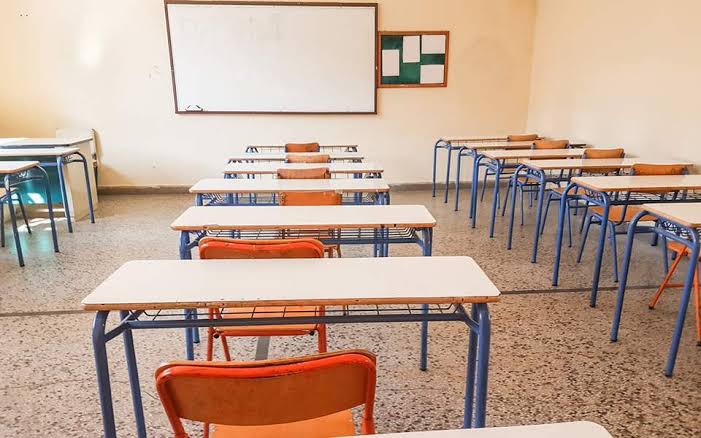 Στο ίδιο έργο θεατές κάθε χρόνο: Δεν έχουν τέλος τα προβλήματα στα σχολεία – Όσα εντόπισε η Επ. Παιδείας