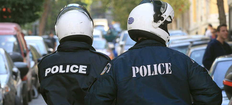 «Καμπάνα» σε 40χρονο που έριξε... κεφαλιά σε αστυνομικό!
