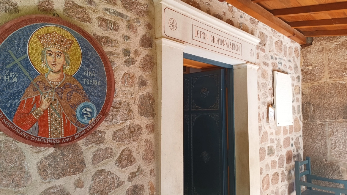 Η μαρτυρία ενός Έλληνα που επισκέπτεται τακτικά τη Μονή Σινά - «Μία φυλή μουσουλμάνων βεδουίνων φροντίζει το μοναστήρι»