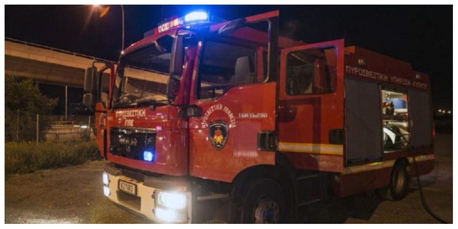 ΛΕΥΚΩΣΙΑ: Πυρκαγιά τα ξημερώματα σε σπίτι στο Ξυλιάτο - Τρία πυροσβεστικά οχήματα για την κατάσβεση