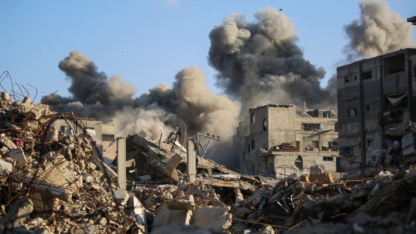 Ισραηλινά αεροσκάφη βομβάρδισαν την πόλη της Γάζας μετά την εντολή Νετανιάχου