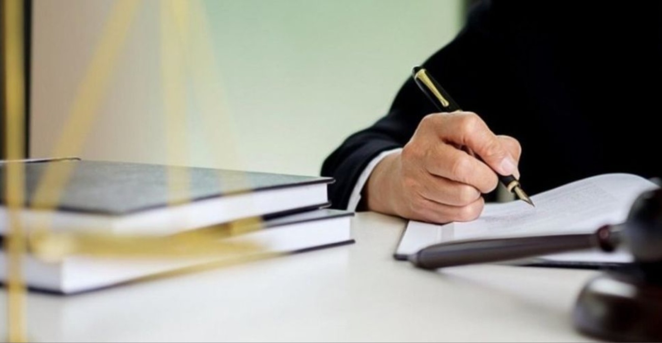 Αρχή κατά της διαφθοράς: Απαντά στην δικηγόρο του πρώην Διευθυντή του Τμ. Αλείας - «Τα τρία πρόσωπα κατονομάστηκαν με τον ίδιο τρόπο»