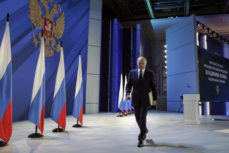 Για 'παραλογισμό' κατηγοριών επικρίνει την Πράγα ο Πούτιν