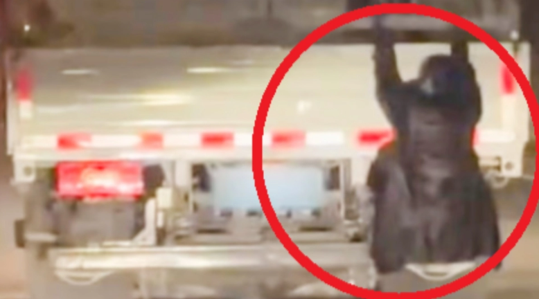 VIDEO: Η ζήλια πήγε σε άλλο επίπεδο - Κρεμάστηκε από το φορτηγό του άνδρα της για να τον... πιάσει να την απατά