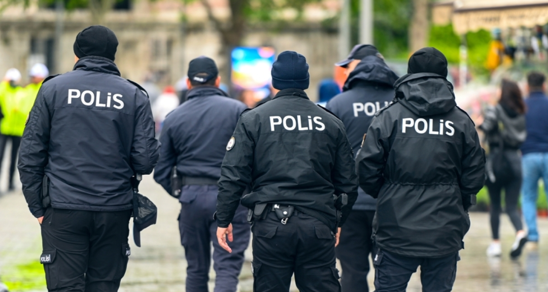 Τουρκία: Μπαράζ συλλήψεων μετά τον θάνατο τριών ανθρώπων από δηλητηρίαση