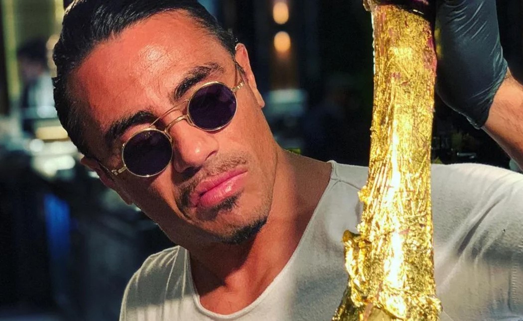 «Κάηκαν» οι μπριζόλες του Salt Bae στη Μύκονο – Ζημιές «έγραψαν» τα εστιατόρια του Τούρκου σεφ