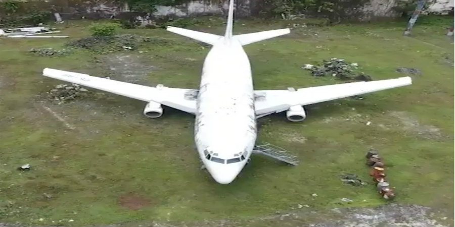 Μυστηριώδες Boeing 737 ανακαλύφθηκε στο Μπαλί - Κανείς δεν γνωρίζει πώς βρέθηκε εκεί