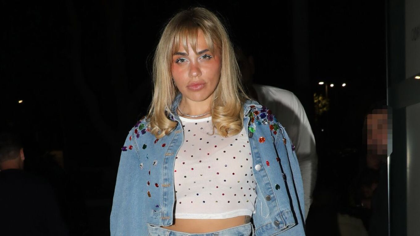 Κόνι Μεταξά: «Ο πατέρας μου δεν με πιέζει για το πότε θα δει εγγονάκι. Με ξέρει καλύτερα από αυτό»