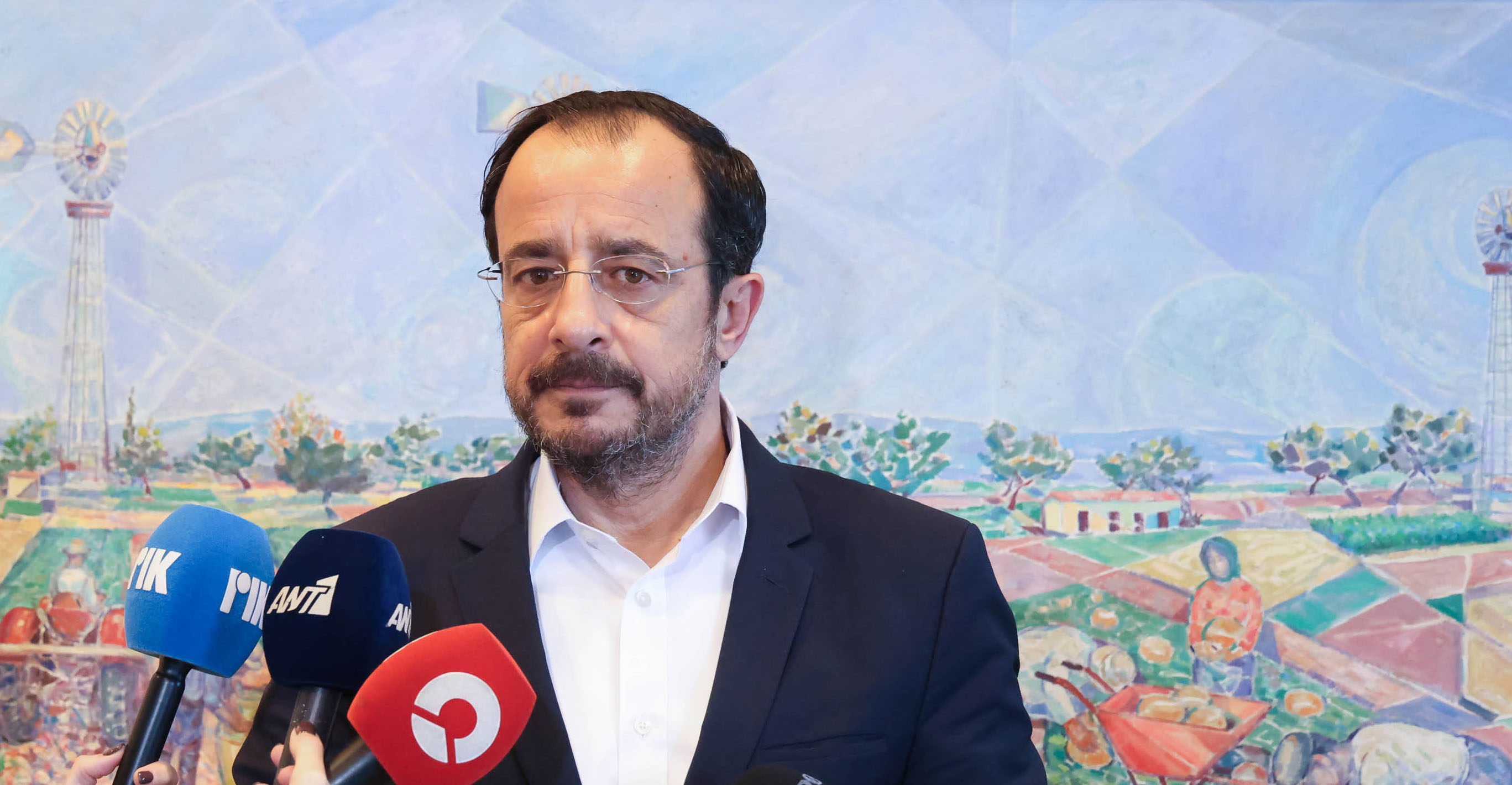 Συνάντηση στο Προεδρικό: Συμφωνία για αναπλήρωση των Ταμείων Προνοίας των τραπεζικών υπαλλήλων 