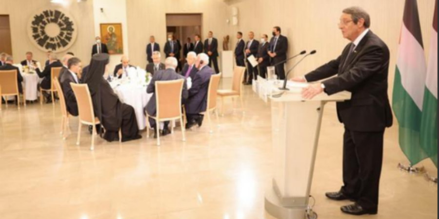 Δείπνο ΠτΔ- Αμπάς: Συμφώνησαν στην συλλογική αντιμετώπιση προκλήσεων σε Ανατολική Μεσόγειο και Μέση Ανατολή