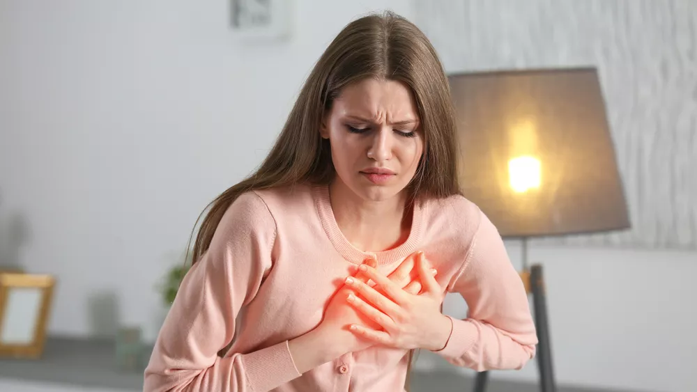 Έμφραγμα μυοκαρδίου: Ποιοι κινδυνεύουν περισσότερο – Τα συμπτώματα που δεν πρέπει να αγνοούμε