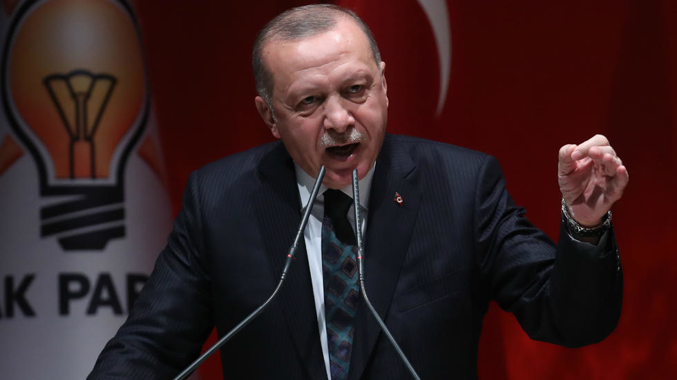 Αναλυτής της 'The Guardian' προς Ερντογάν: «Ηρθε η ώρα να φύγει, πριν τον ρίξουν»   