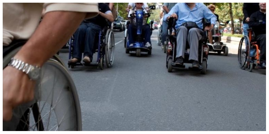 ΥΠ.Εργασίας: Αυτοί είναι οι τρόποι ενημέρωσης των ατόμων με αναπηρίες για τα μέτρα για κορωνοϊό